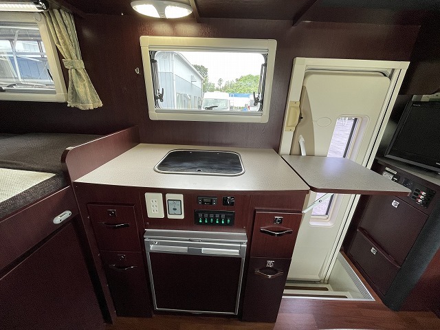 キャンピングカー キャブコン ｶﾑﾛｰﾄﾞ ﾅｯﾂRV ｸﾚｿﾝﾎﾞﾔｰｼﾞｭ　家庭用ｴｱｺﾝ
