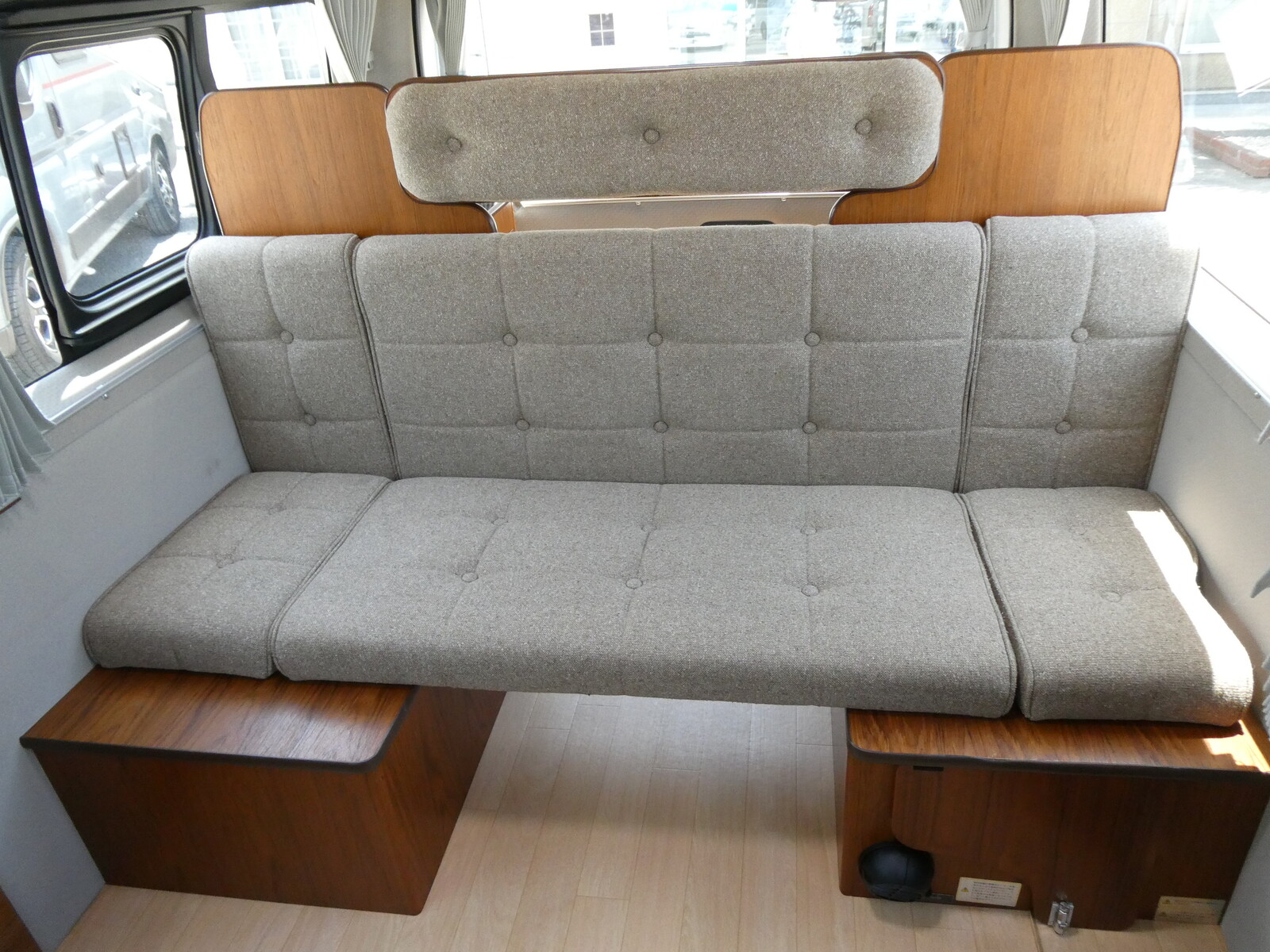 キャンピングカー バンコン ﾋﾞｰｸﾙ　ｸｯﾁｪｯﾀﾌｧﾐｰﾕ　軽油　2WD　FFﾋｰﾀｰ