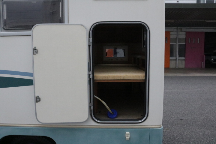 キャンピングカー キャブコン ｶﾑﾛｰﾄﾞ ﾊﾞﾝﾃｯｸ ｺﾙﾄﾞﾊﾞﾝｸｽ FF 4WD