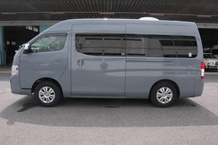 キャンピングカー バンコン NV350ｷｬﾗﾊﾞﾝ ﾚｸﾋﾞｨ ｲｿﾞﾗ 4WD　