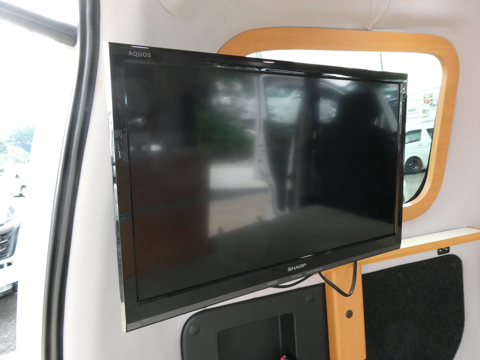 キャンピングカー バンコン AtoZ　ｱﾝﾅ　1500Wｲﾝﾊﾞｰﾀｰ　ﾎﾟｰﾀﾌﾞﾙ冷蔵庫
