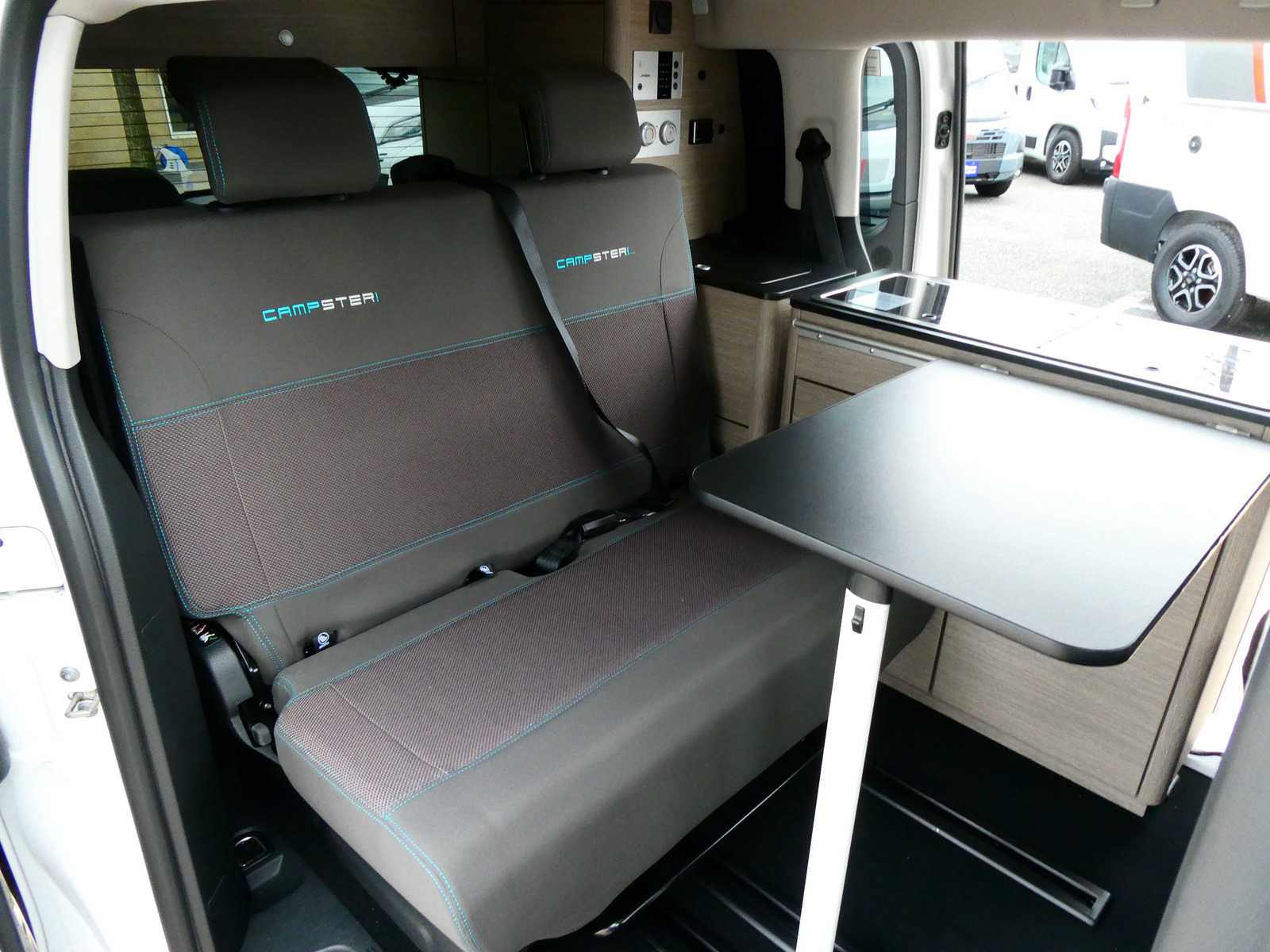 キャンピングカー バンコン ｽﾍﾟｰｽﾂｱﾗｰ ﾎﾟｰｾﾞﾙ ｷｬﾝﾌﾟｽﾀｰ 並行車