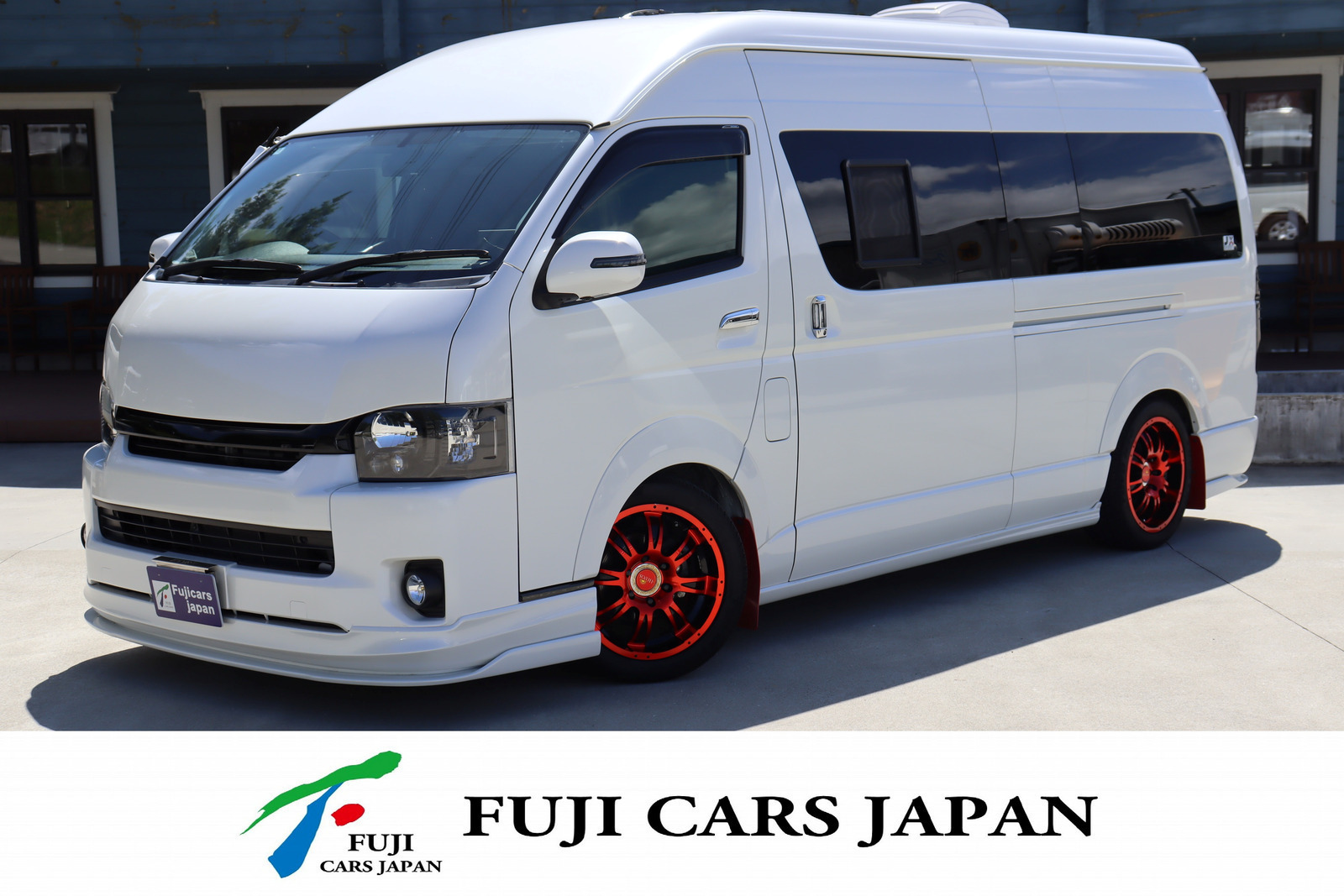 キャンピングカー バンコン ハイエース レクビィ プラスDD カスタム車