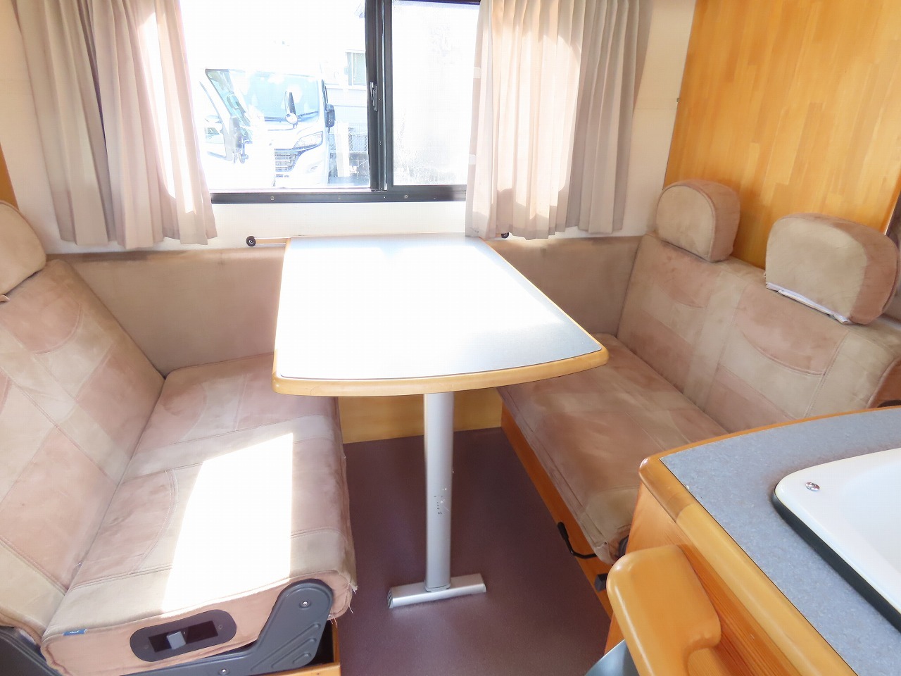 キャンピングカー キャブコン ﾎﾞﾝｺﾞ AtoZ ｱﾐﾃｨ FFﾋｰﾀｰ 冷蔵庫