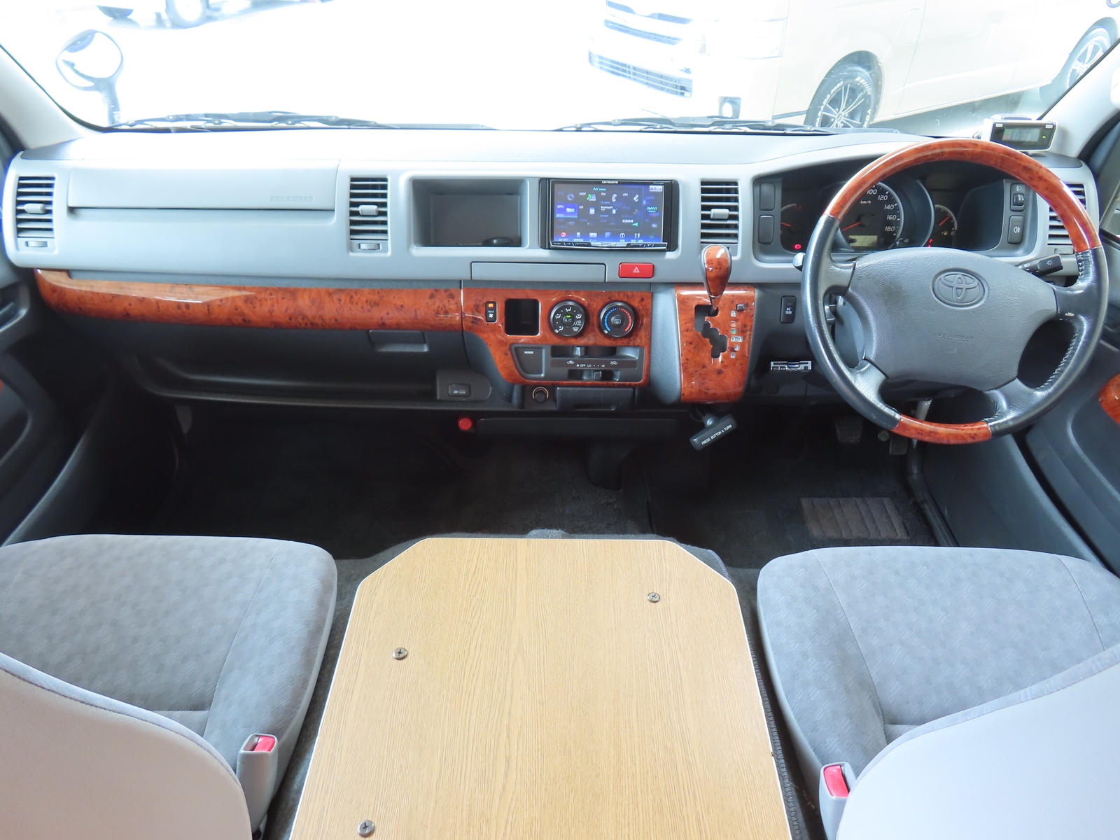 キャンピングカー バンコン ﾊｲｴｰｽ ﾚｸﾋﾞｨ ﾌﾘｰｸｽ 4WD　FFﾋｰﾀｰ