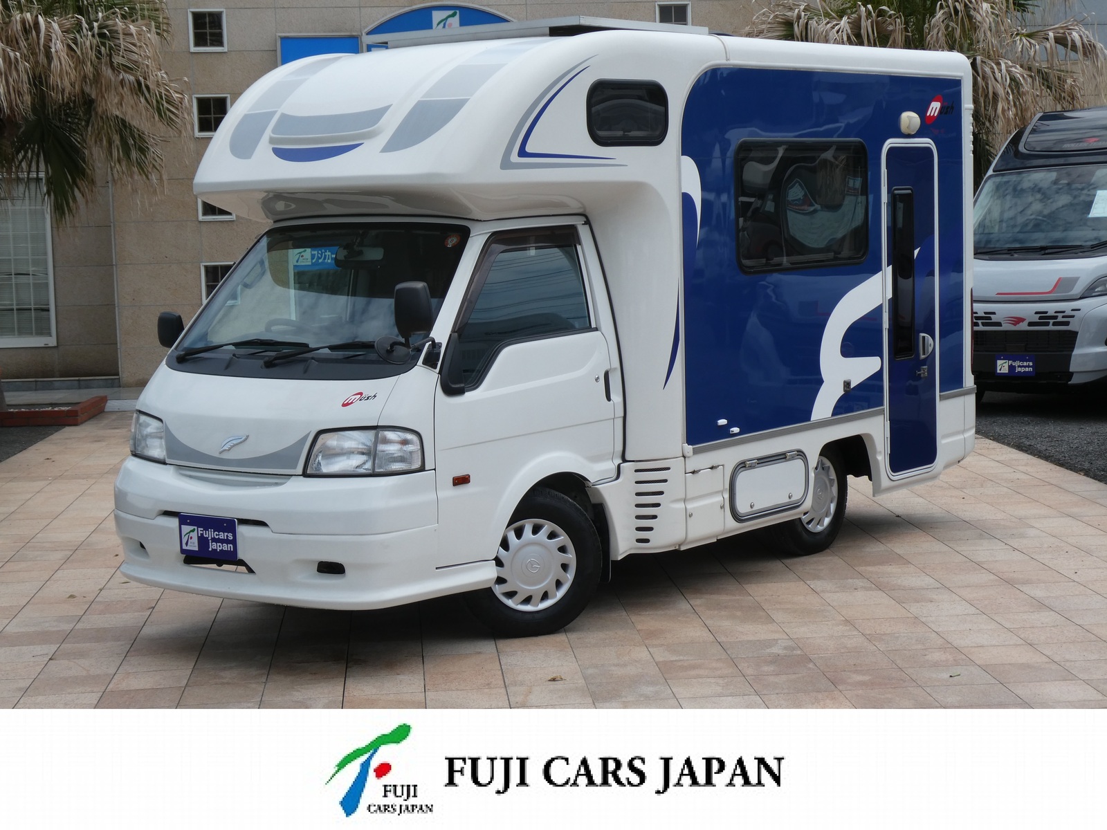 キャンピングカー キャブコン ナッツRV　マッシュRE　ソーラーパネル　FFヒーター