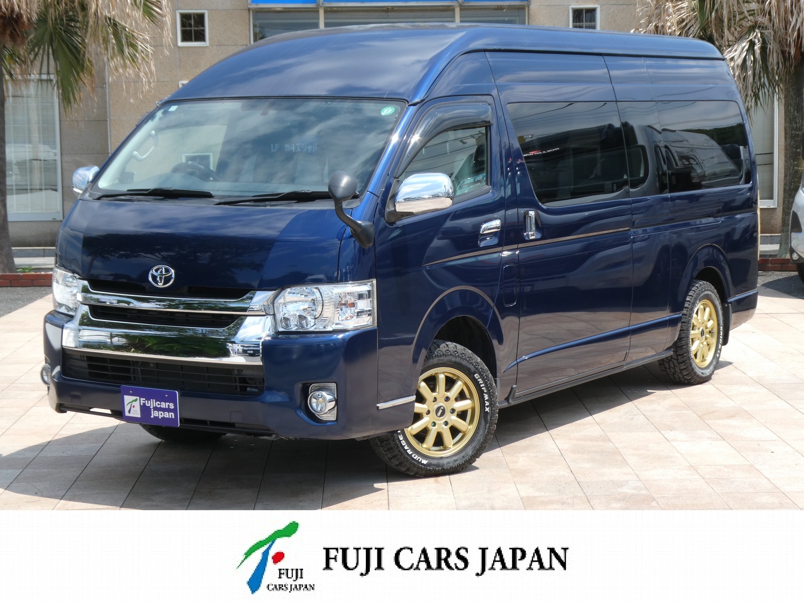 キャンピングカー バンコン ティピーアウトドアデザイン　トラヴォイ　4WD