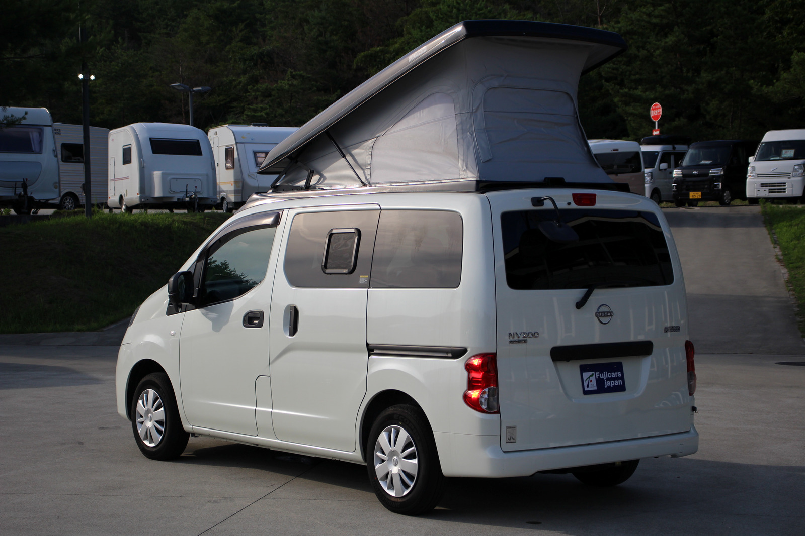 キャンピングカー バンコン NV200 ｷｬﾝﾋﾟﾝｸﾞｶｰ広島 ﾎﾟｯﾌﾟｺﾝeE