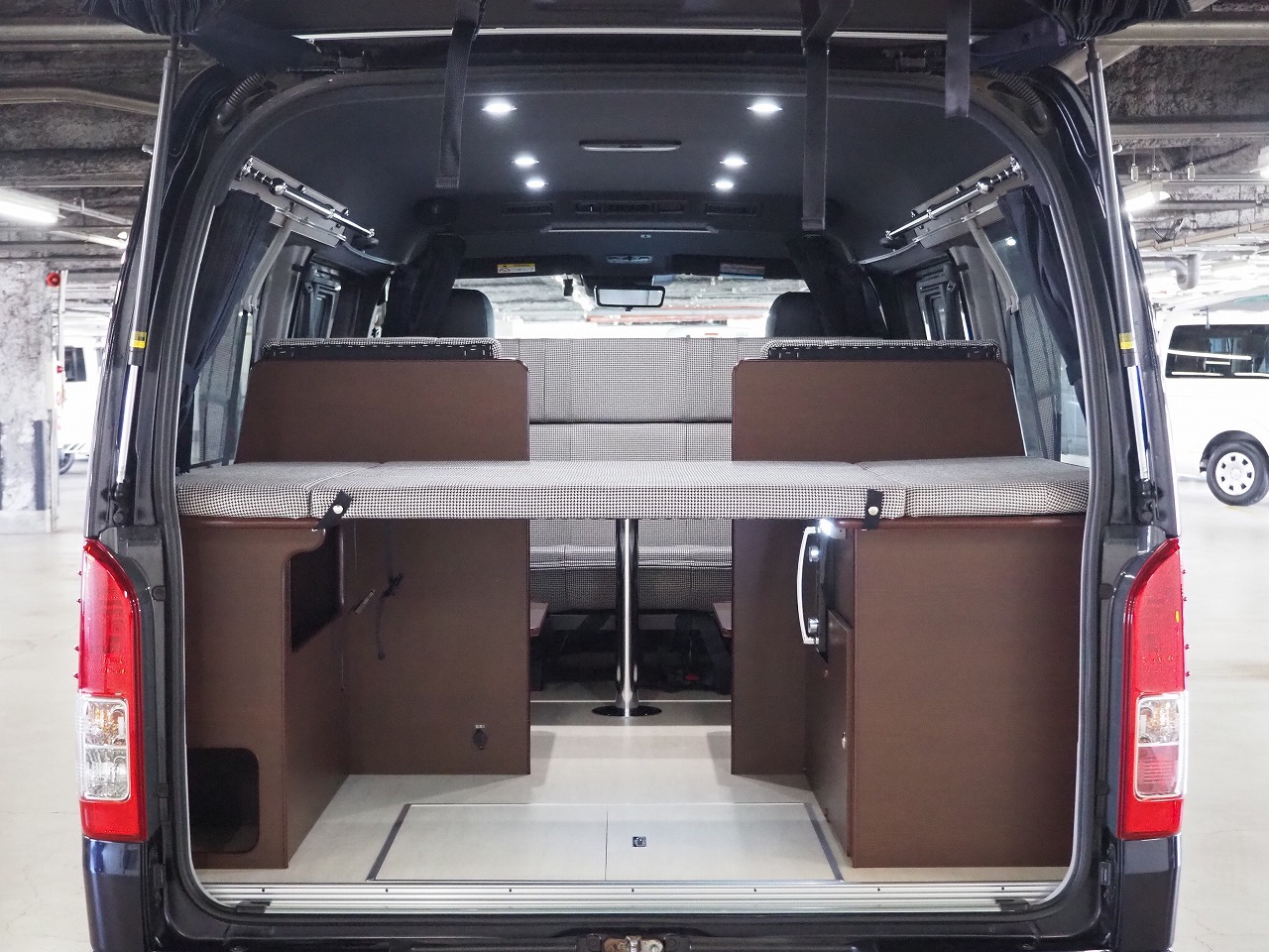 キャンピングカー バンコン ﾊｲｴｰｽ OMC ﾂｲﾝｽﾞｴｰｽ4WD　FF　電子ﾚﾝｼﾞ