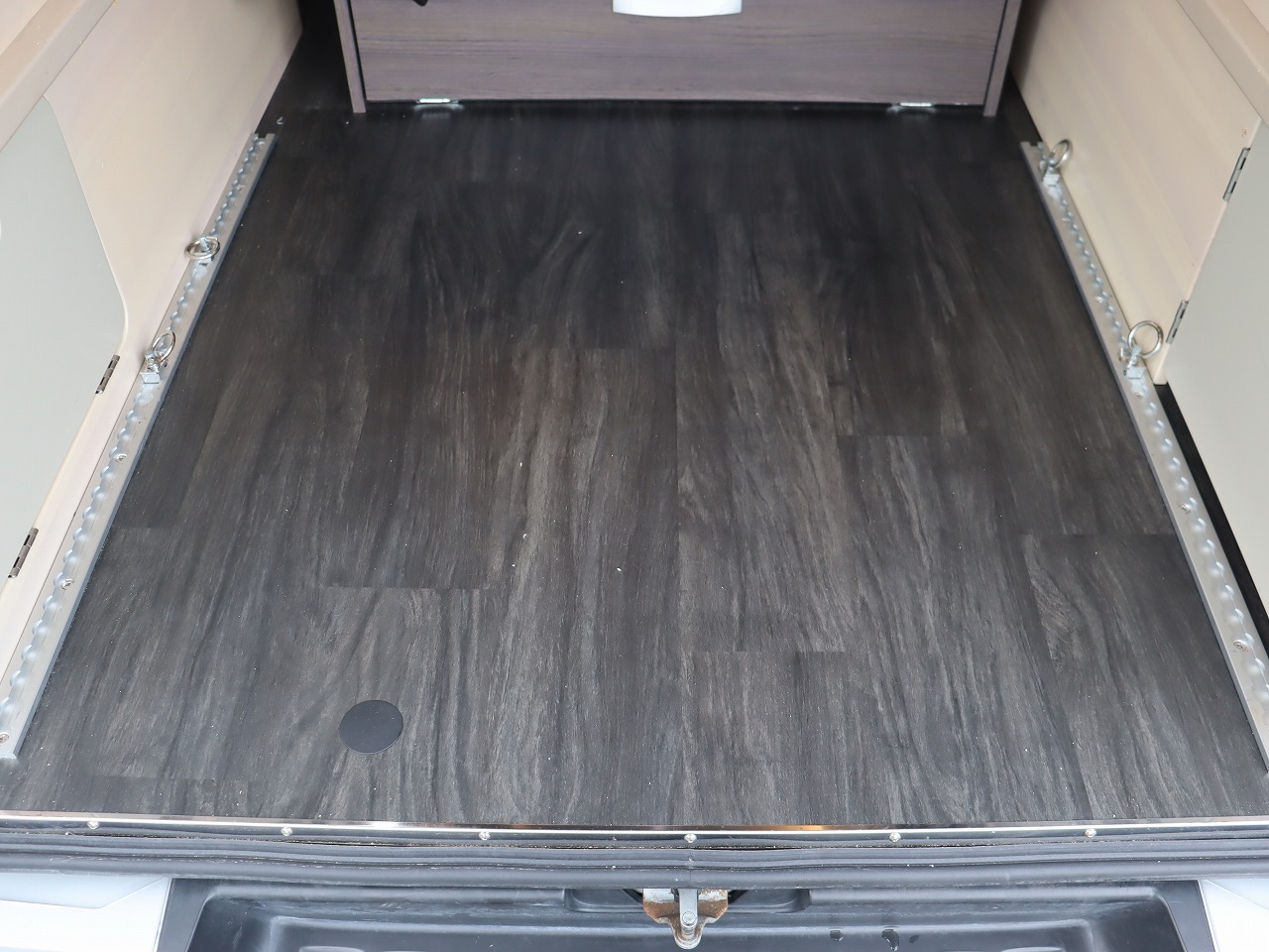 キャンピングカー バンコン ﾊｲｴｰｽ ﾎﾜｲﾄﾊｳｽ ｺﾝﾊﾟｽﾋﾞｯﾂﾊｲﾙｰﾌ