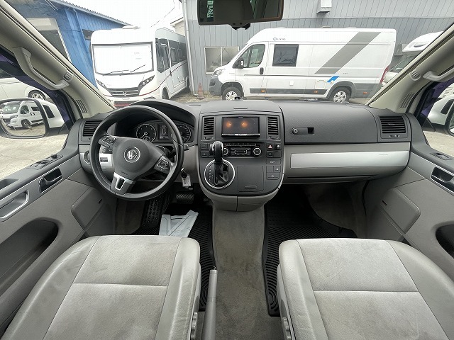 キャンピングカー バンコン VW T5 ｶﾘﾌｫﾙﾆｱ ｼﾞｪﾈﾚｰｼｮﾝ 4WD