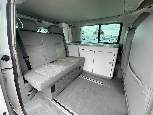 キャンピングカー バンコン VW T5 ｶﾘﾌｫﾙﾆｱ ｼﾞｪﾈﾚｰｼｮﾝ 4WD