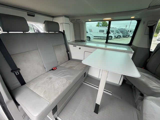 キャンピングカー バンコン VW T5 ｶﾘﾌｫﾙﾆｱ ｼﾞｪﾈﾚｰｼｮﾝ 4WD
