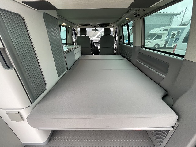 キャンピングカー バンコン VW T5 ｶﾘﾌｫﾙﾆｱ ｼﾞｪﾈﾚｰｼｮﾝ 4WD