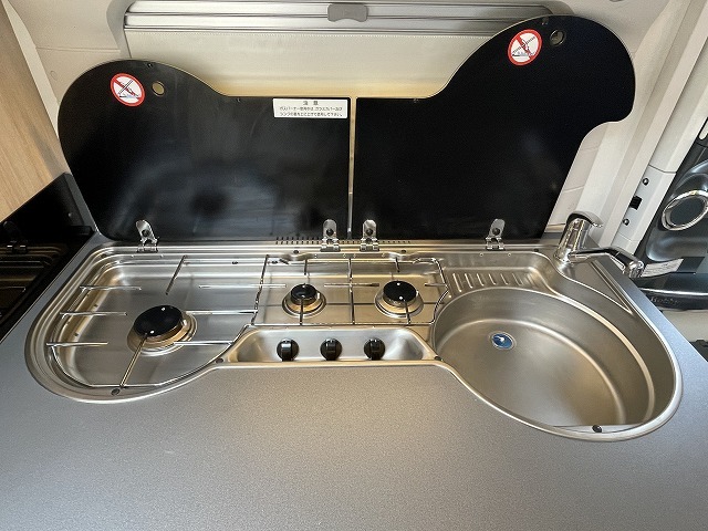 キャンピングカー トレーラー ﾎﾋﾞｰ 495ULﾃﾞﾗｯｸｽ 家庭用ｴｱｺﾝ 要牽引免許