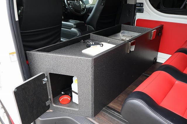 キャンピングカー バンコン ﾊｲｴｰｽ ﾌｧﾝﾄﾗｸｼｮﾝ ﾄﾗﾝﾎﾟ 4WD