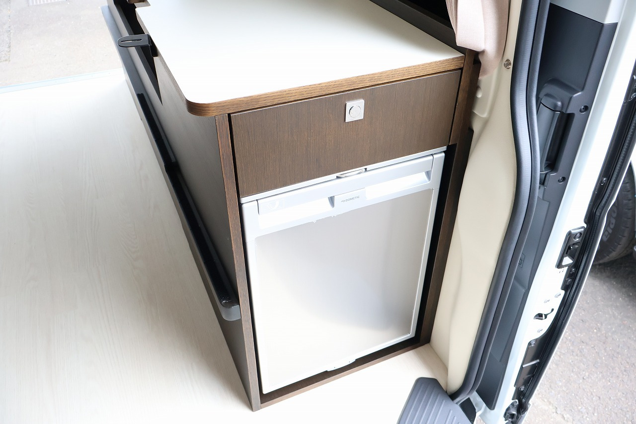 キャンピングカー バンコン ﾊｲｴｰｽ ﾄｲﾌｧｸﾄﾘｰ ﾄｲｽﾞBOX540 4WD