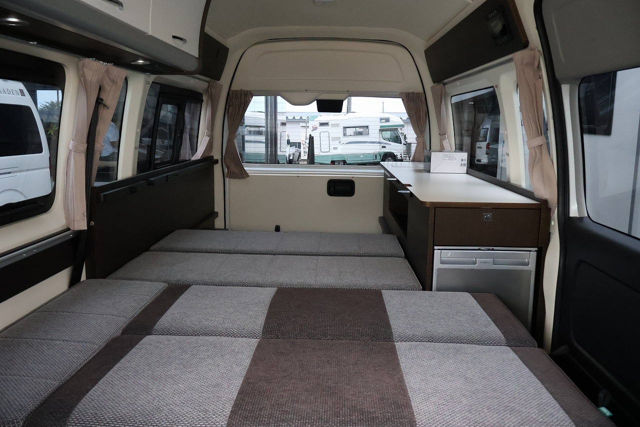 キャンピングカー バンコン ﾊｲｴｰｽ ﾄｲﾌｧｸﾄﾘｰ ﾄｲｽﾞBOX540 4WD