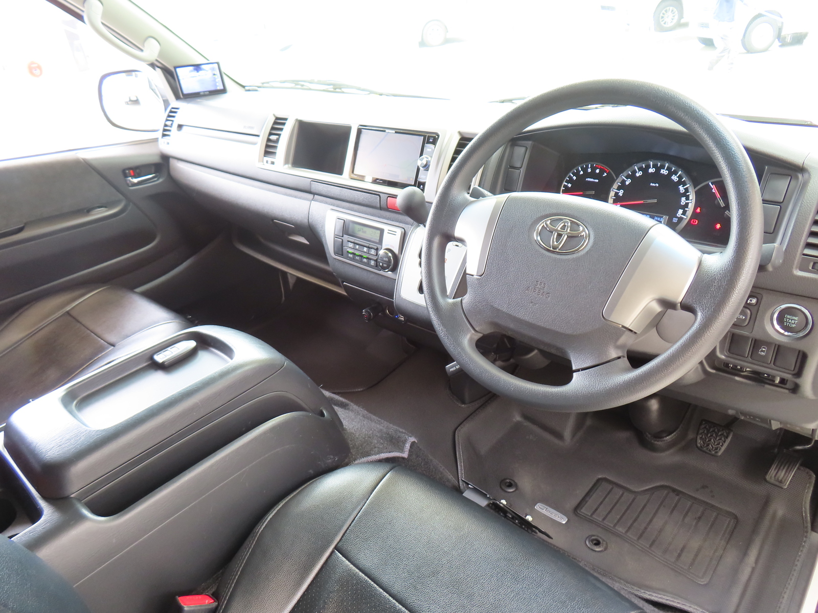 キャンピングカー バンコン ﾊｲｴｰｽ FOCS DS 4WD