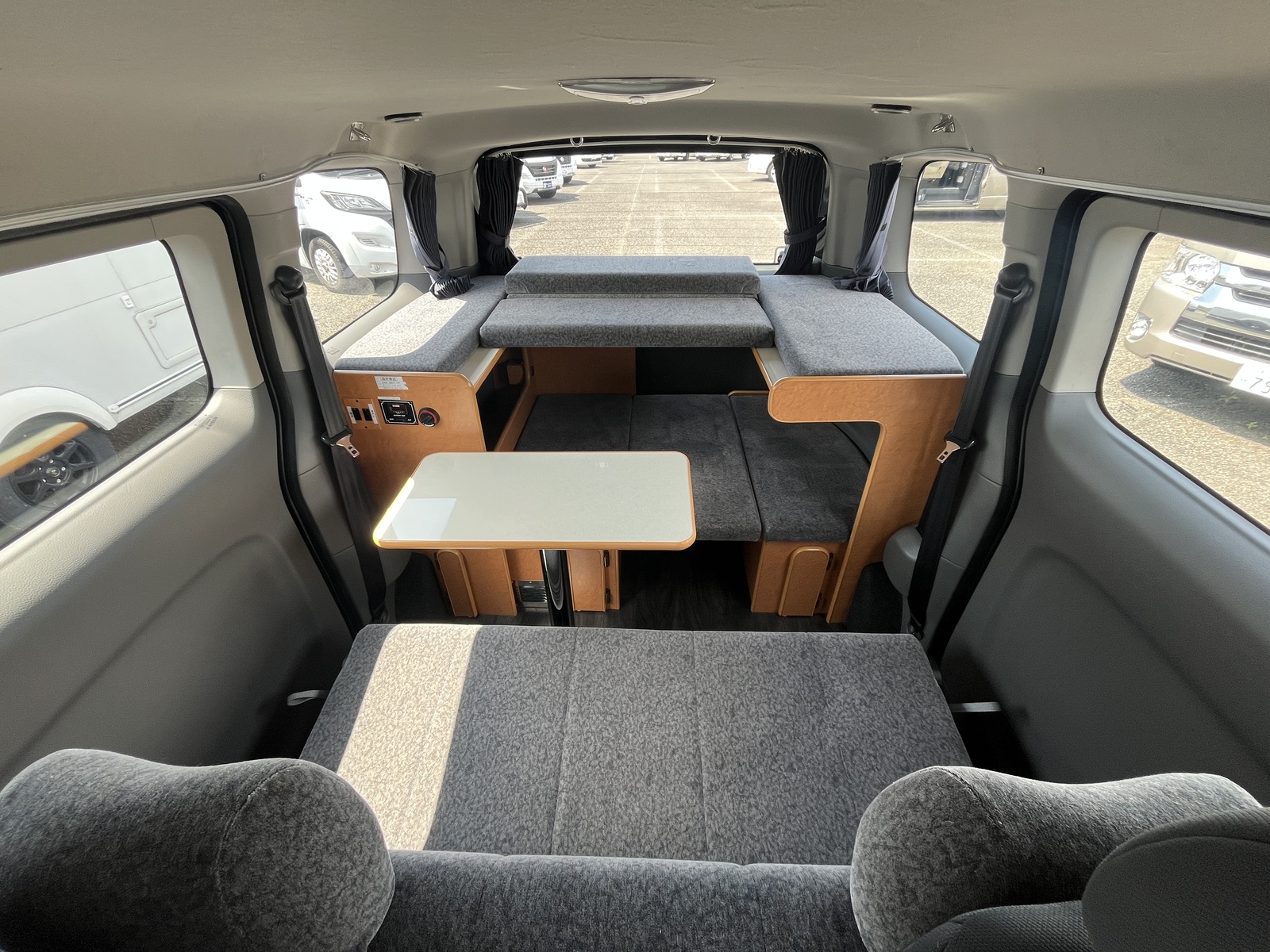 キャンピングカー バンコン NV200 OMCｵﾘｼﾞﾅﾙ FFﾋｰﾀｰ 2段ﾍﾞｯﾄﾞ