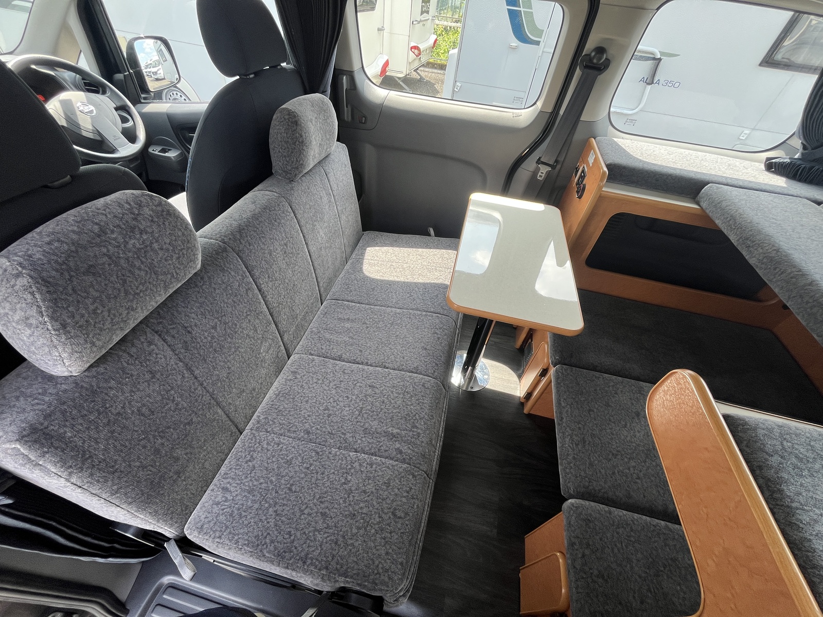 キャンピングカー バンコン NV200 OMCｵﾘｼﾞﾅﾙ FFﾋｰﾀｰ 2段ﾍﾞｯﾄﾞ