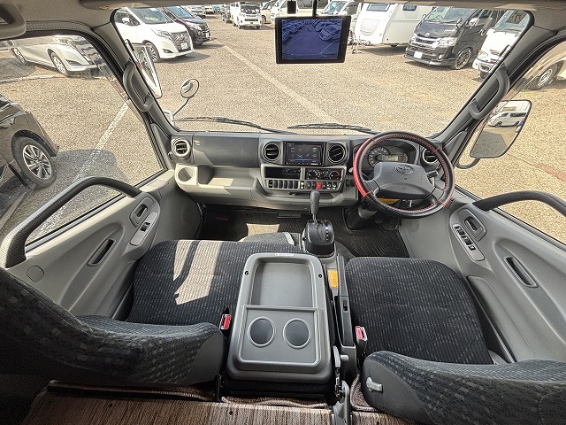 キャンピングカー キャブコン ﾅｯﾂRV　ｸﾚｱ5.3Xｴﾎﾞﾘｭｰｼｮﾝ 家AC 4WD