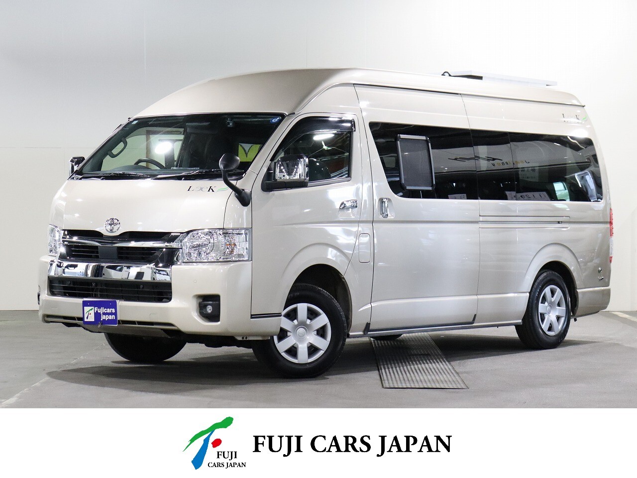 キャンピングカー バンコン ハイエース ナッツRV リークⅡ 4WD　FF　ソーラーP