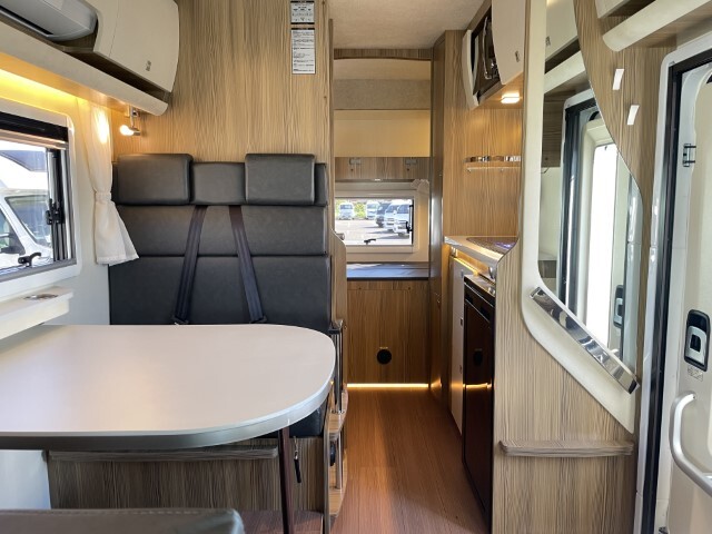 キャンピングカー キャブコン ﾊﾞﾝﾃｯｸ ｼﾞﾙ520ｲﾘｽ 特別仕様 登録済み未使用車