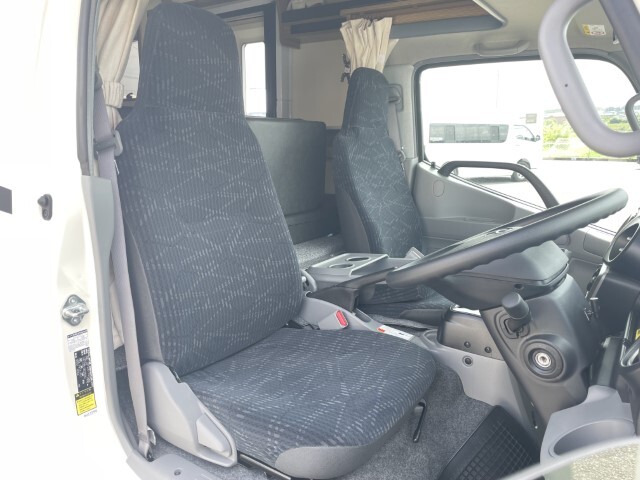 キャンピングカー キャブコン ﾊﾞﾝﾃｯｸ ｼﾞﾙ520ｲﾘｽ 特別仕様 登録済み未使用車