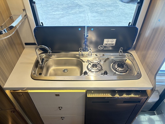 キャンピングカー キャブコン ｶﾑﾛｰﾄﾞ ｼﾞﾙ520ｲﾘｽ特別仕様 登録済み未使用車