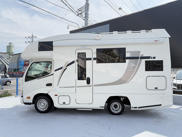 キャンピングカー キャブコン ｶﾑﾛｰﾄﾞ ｼﾞﾙ520ｲﾘｽ特別仕様 登録済み未使用車