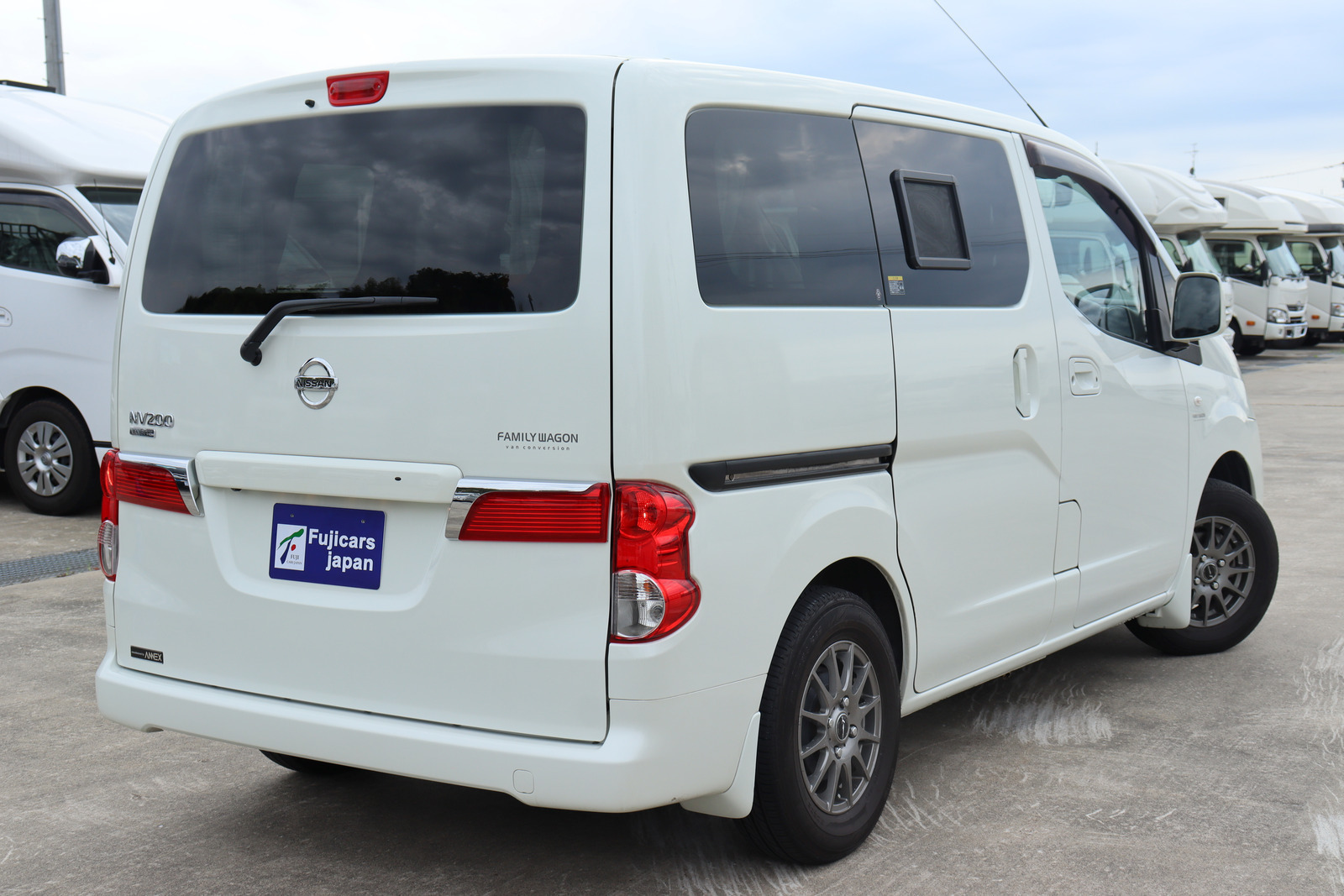 キャンピングカー バンコン NV200ﾊﾞﾈｯﾄ ｱﾈｯｸｽ ﾌｧﾐﾘｰﾜｺﾞﾝSS　FF