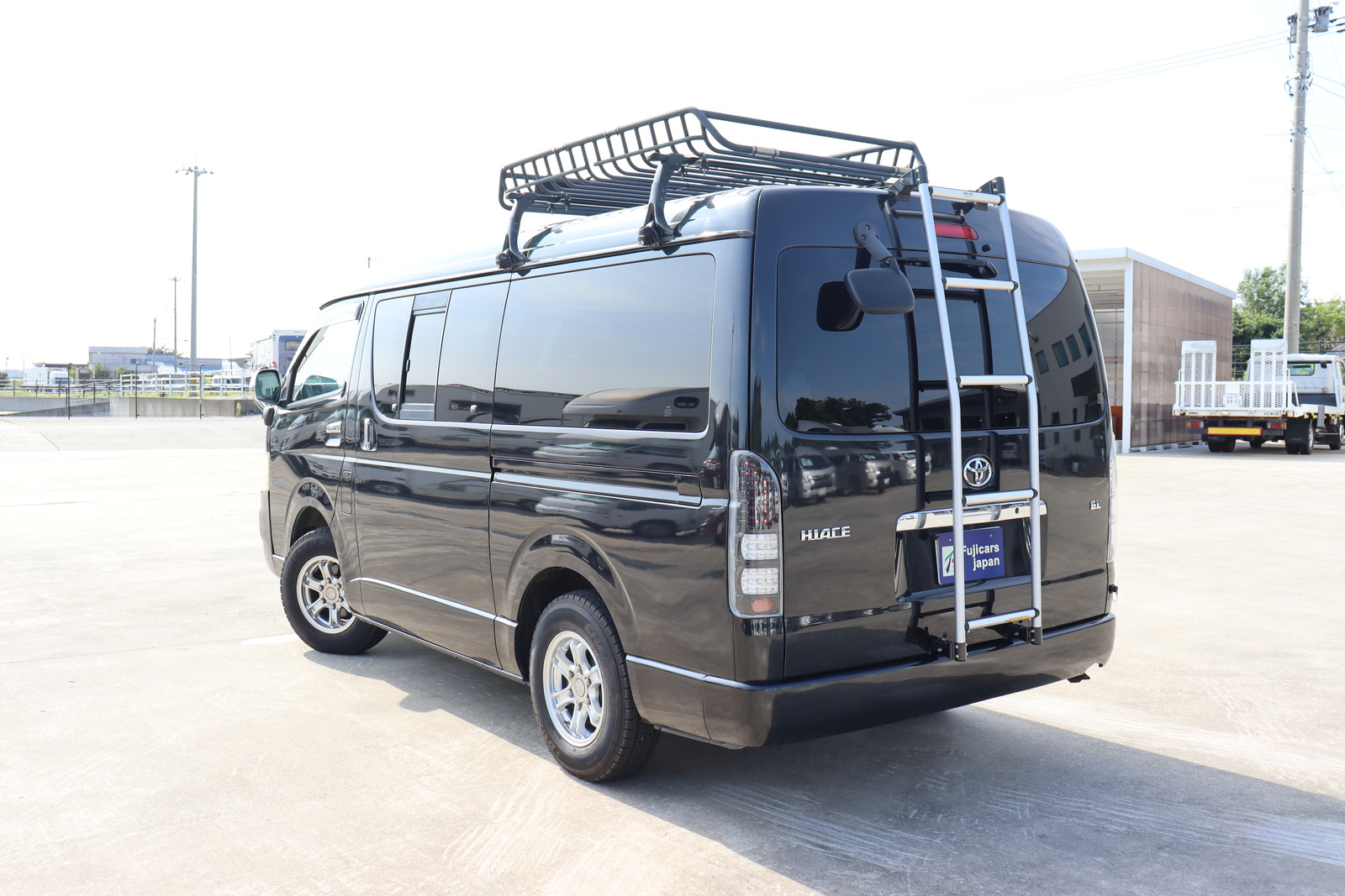 キャンピングカー バンコン ﾊｲｴｰｽ FOCS DS ｲﾝﾊﾞｰﾀｰ　鉛1　4WD