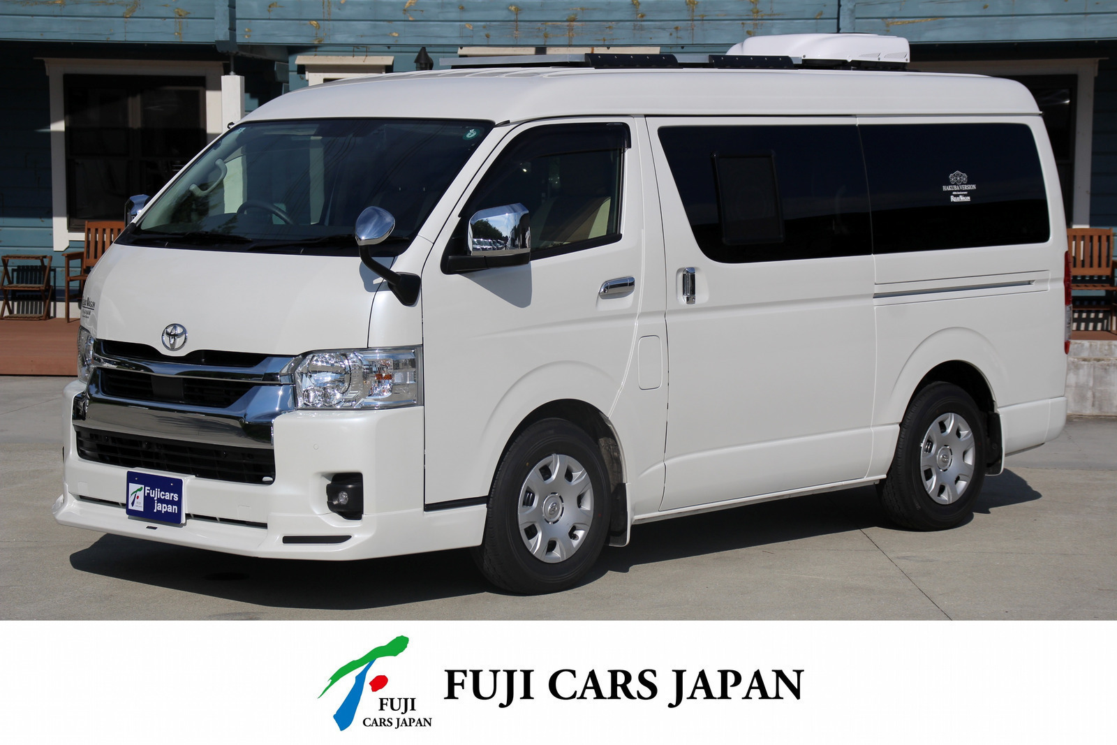 キャンピングカー バンコン ハイエース リラックスワゴン HAKUBA