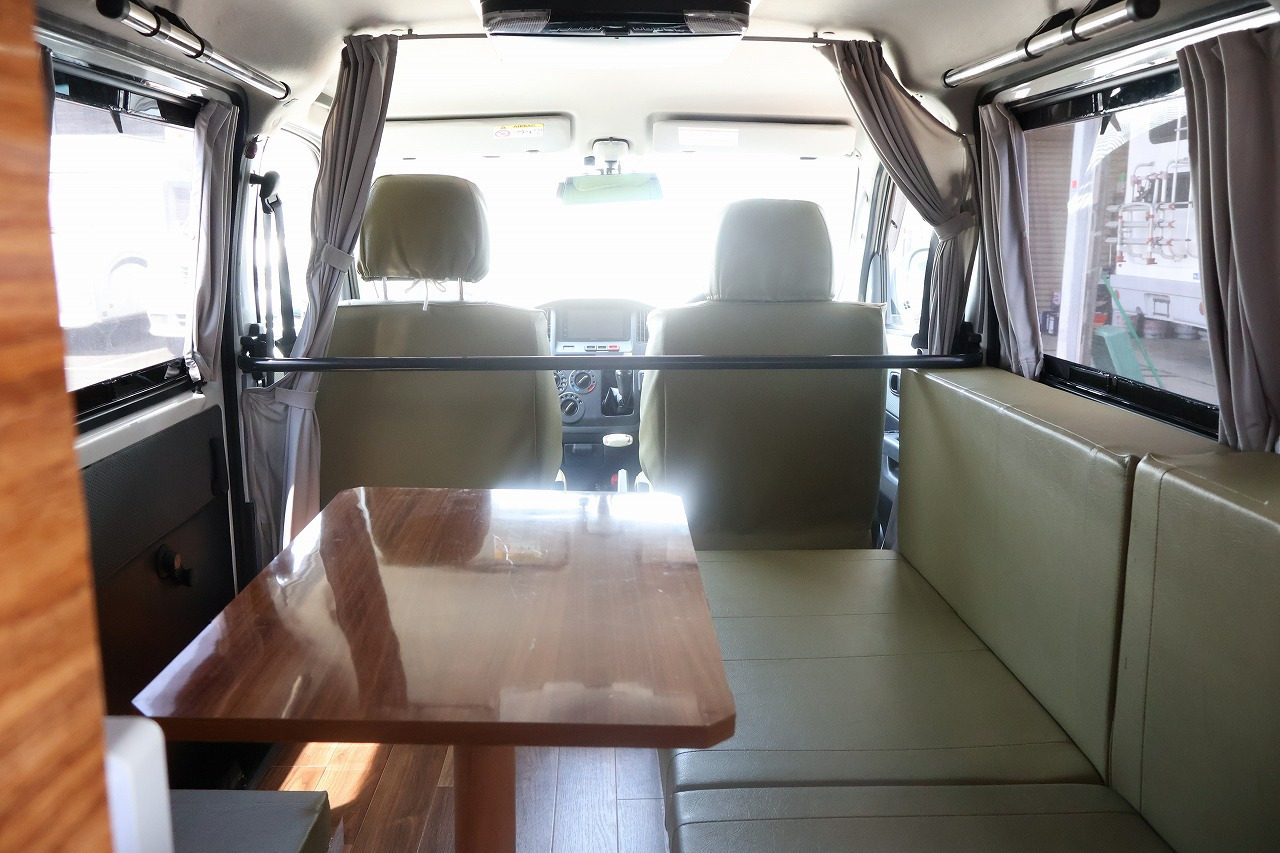 キャンピングカー バンコン ﾗｲﾄｴｰｽ ｽﾃｰｼﾞ21 ﾙｸｼｵ 5MT 4WD