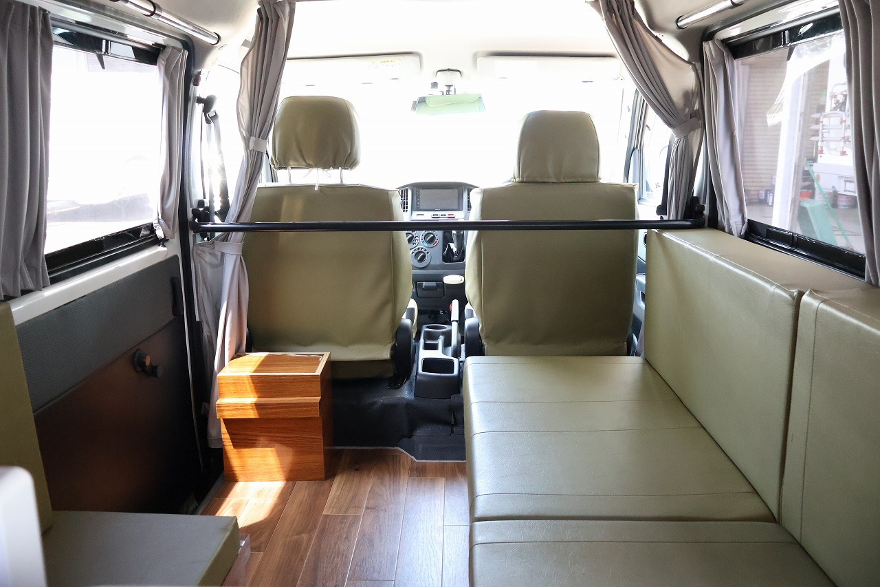 キャンピングカー バンコン ﾗｲﾄｴｰｽ ｽﾃｰｼﾞ21 ﾙｸｼｵ 5MT 4WD