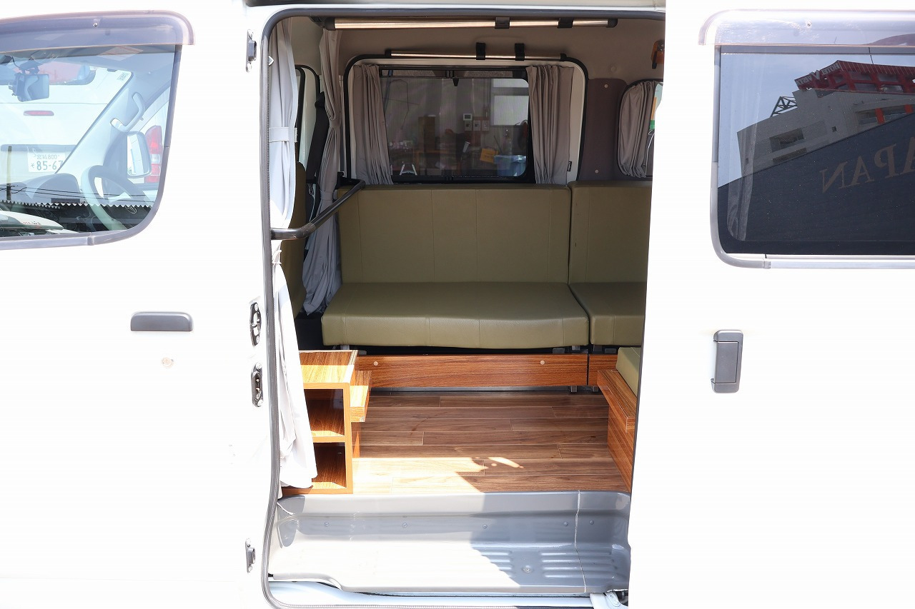 キャンピングカー バンコン ﾗｲﾄｴｰｽ ｽﾃｰｼﾞ21 ﾙｸｼｵ 5MT 4WD