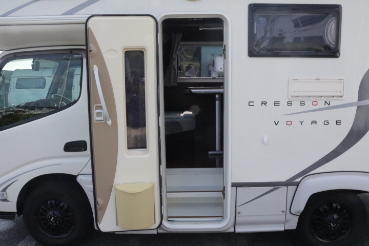 キャンピングカー キャブコン ｶﾑﾛｰﾄﾞﾅｯﾂRV ｸﾚｿﾝﾎﾞﾔｰｼﾞｭXｴﾎﾞﾗｲﾄ