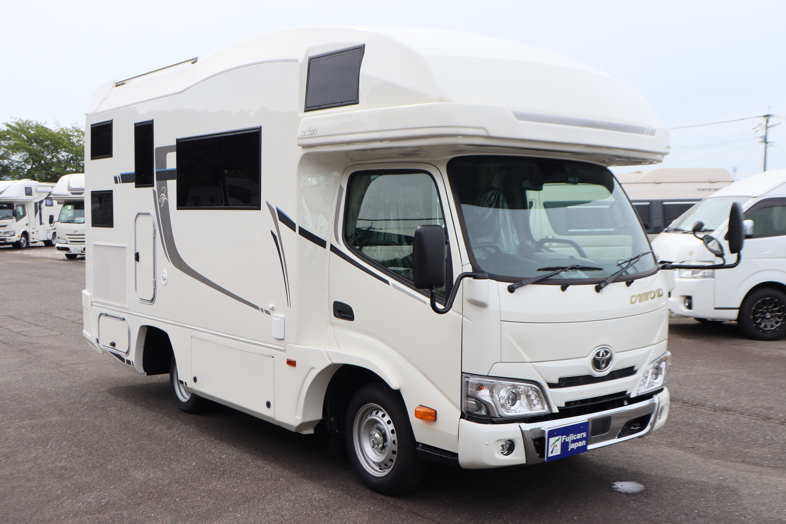 キャンピングカー カムロード ﾊﾞﾝﾃｯｸ ｼﾞﾙ520ｲﾘｽ 特別仕様 登録済み未使用車