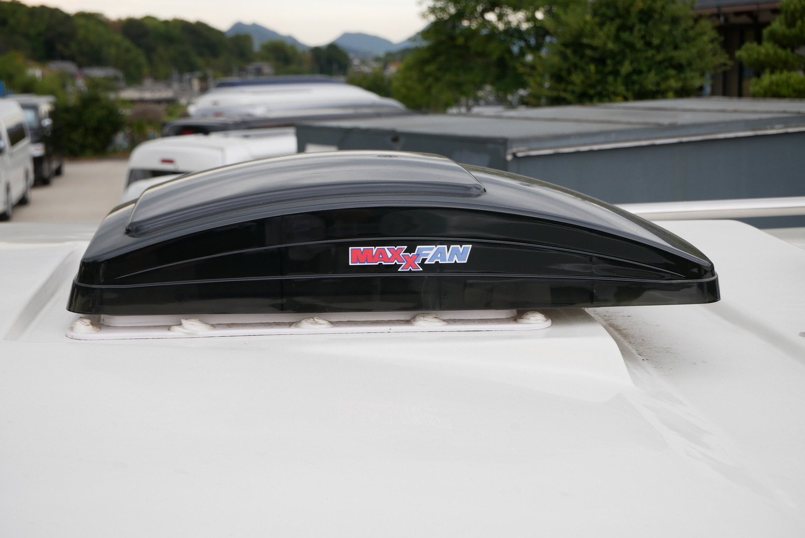 キャンピングカー キャブコン ｶﾑﾛｰﾄﾞ ｼﾞﾙ520ｲﾘｽ特別仕様 登録済み未使用車