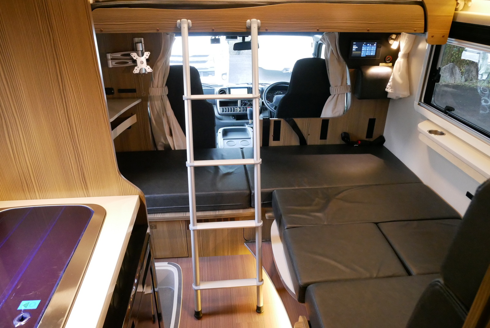 キャンピングカー キャブコン ｶﾑﾛｰﾄﾞ ｼﾞﾙ520ｲﾘｽ特別仕様 登録済み未使用車