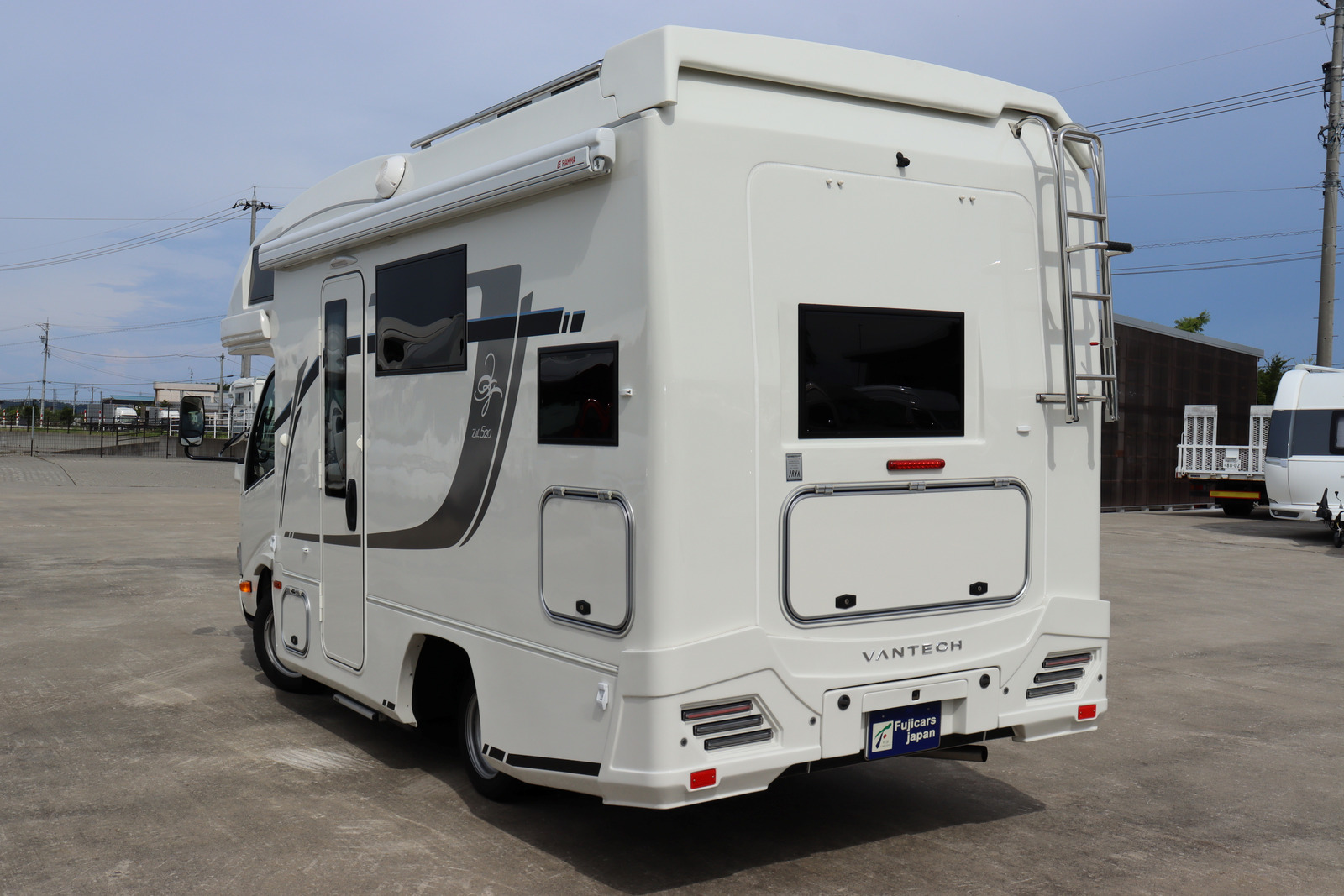 キャンピングカー キャブコン ﾊﾞﾝﾃｯｸ ｼﾞﾙ520ｲﾘｽ特別仕様　登録済未使用車