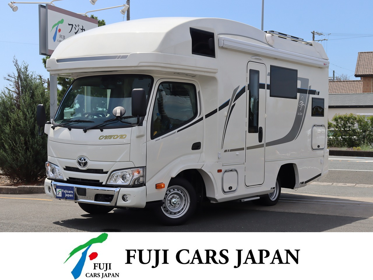 キャンピングカー キャブコン カムロード ジル520イリス特別仕様 登録済未使用車