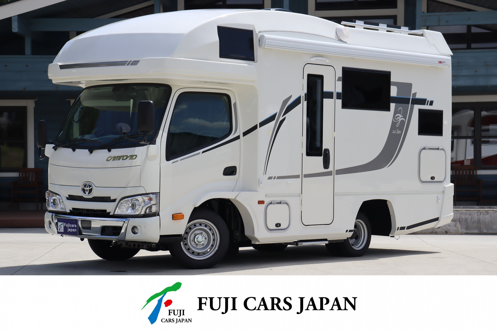 キャンピングカー カムロード バンテック ジル520 イリス 特別仕様 登録済未使用車