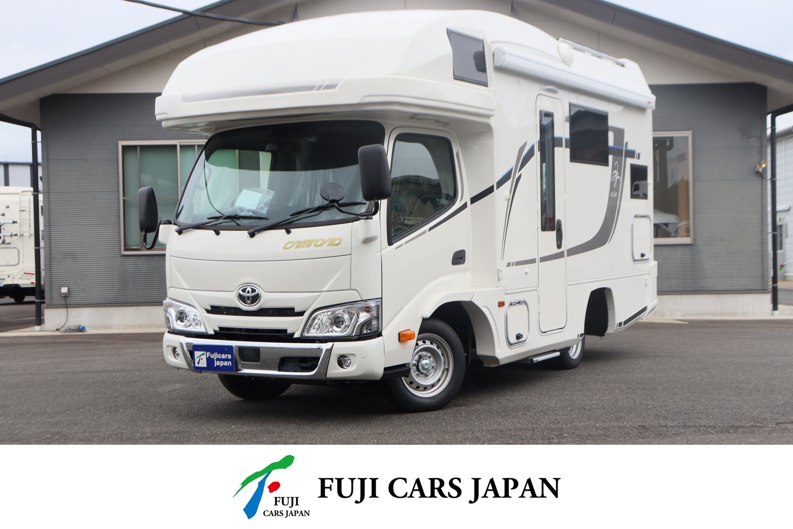 キャブコン カムロードジル520イリス特別仕様 登録済み未使用車