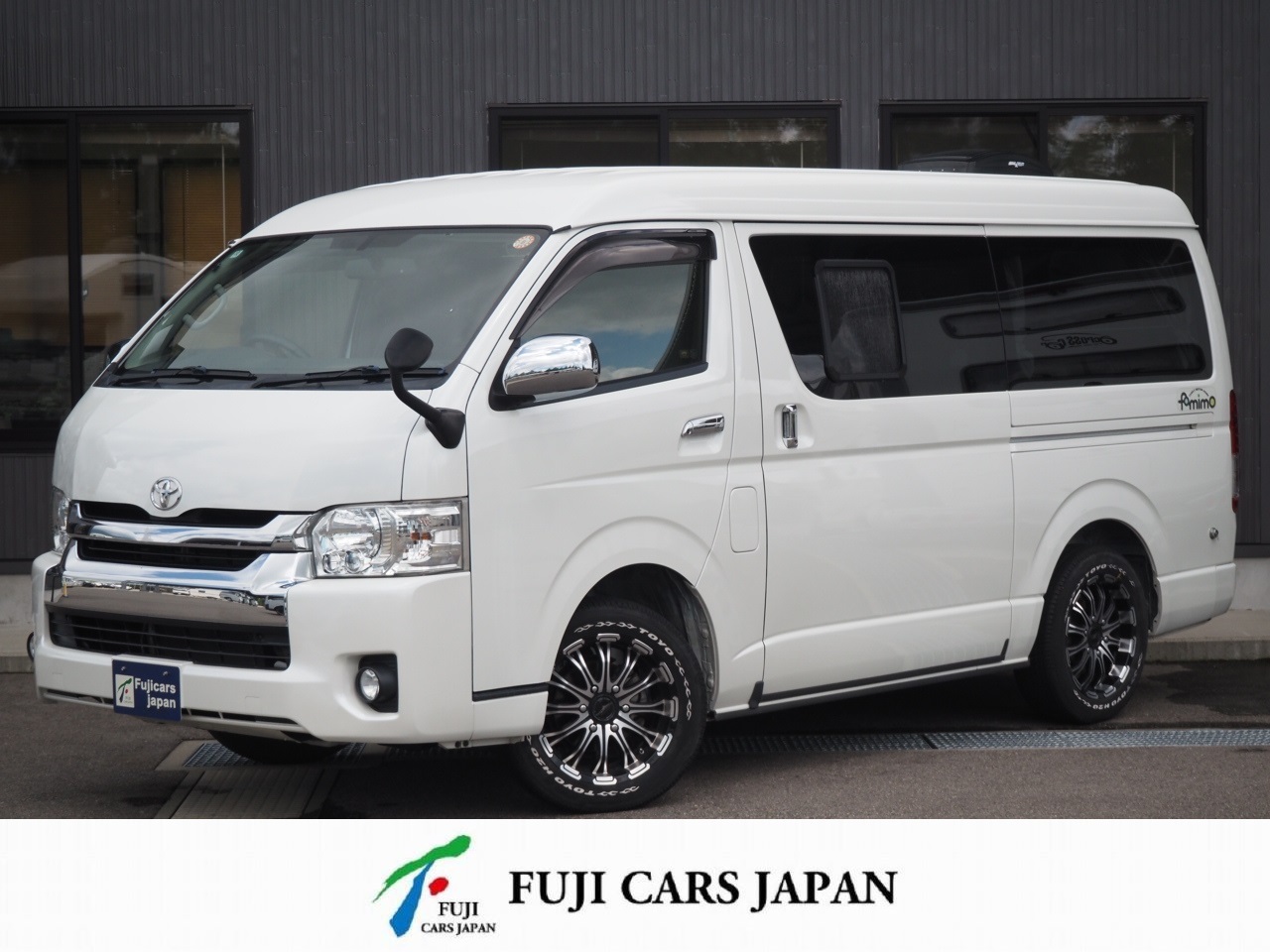 キャンピングカー バンコン ハイエース ナッツRV ファミモC 4WD