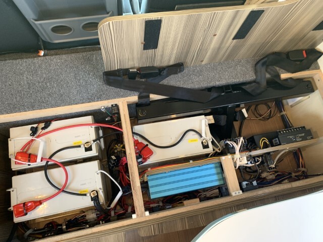 キャンピングカー キャブコン ﾊﾞﾝﾃｯｸ ｼﾞﾙ520 家AC ﾚﾝｼﾞ FFﾋｰﾀｰ