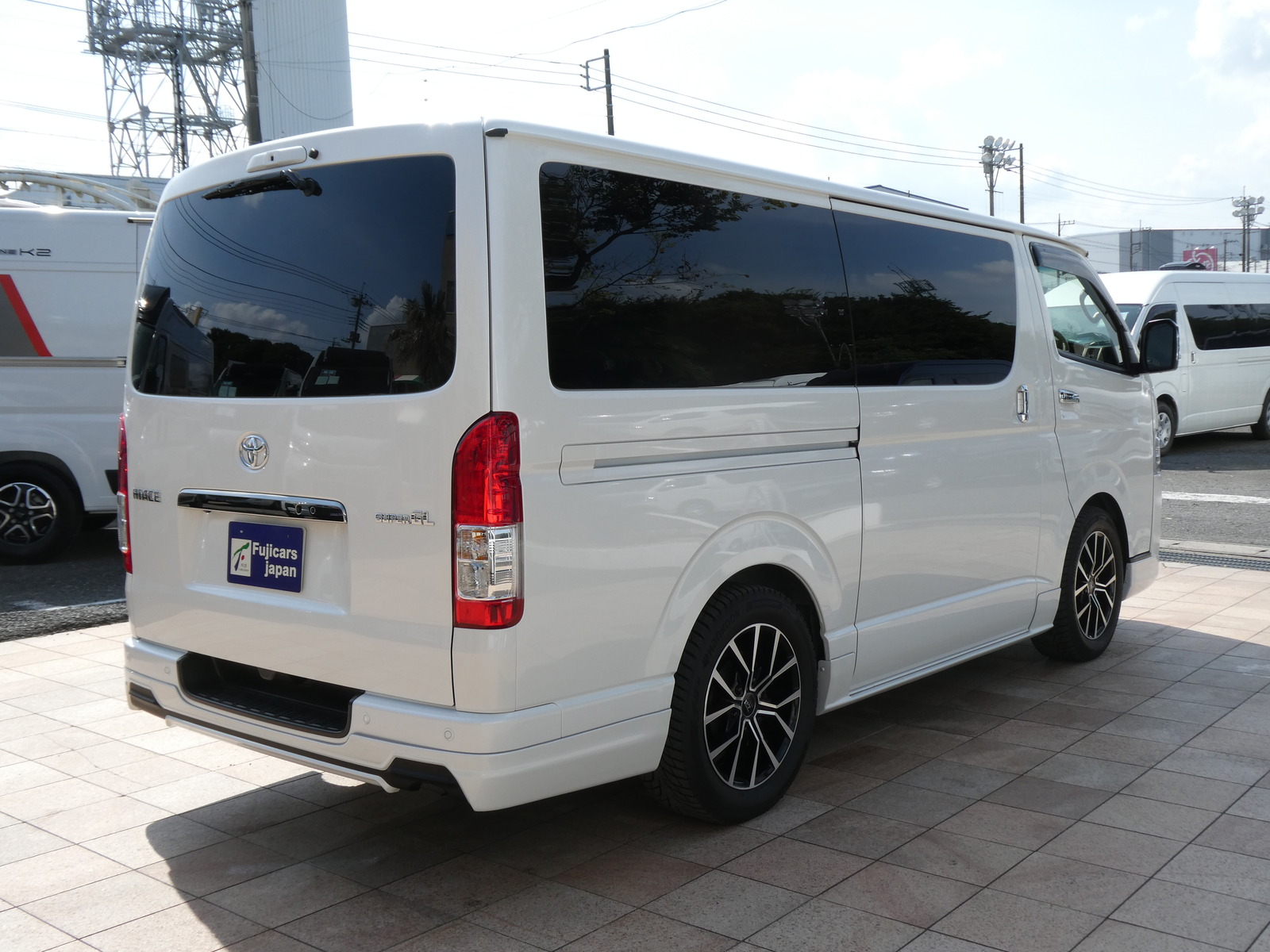 キャンピングカー バンコン ﾌｫｰｼｰｽﾞ　ｵﾘｼﾞﾅﾙ仕様　8ﾅﾝﾊﾞｰ　※乗車定員2名