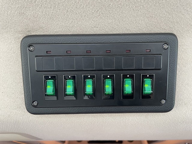 キャンピングカー バンコン ｸﾞﾗﾝﾄﾞﾊｲｴｰｽ AZ-MAX製