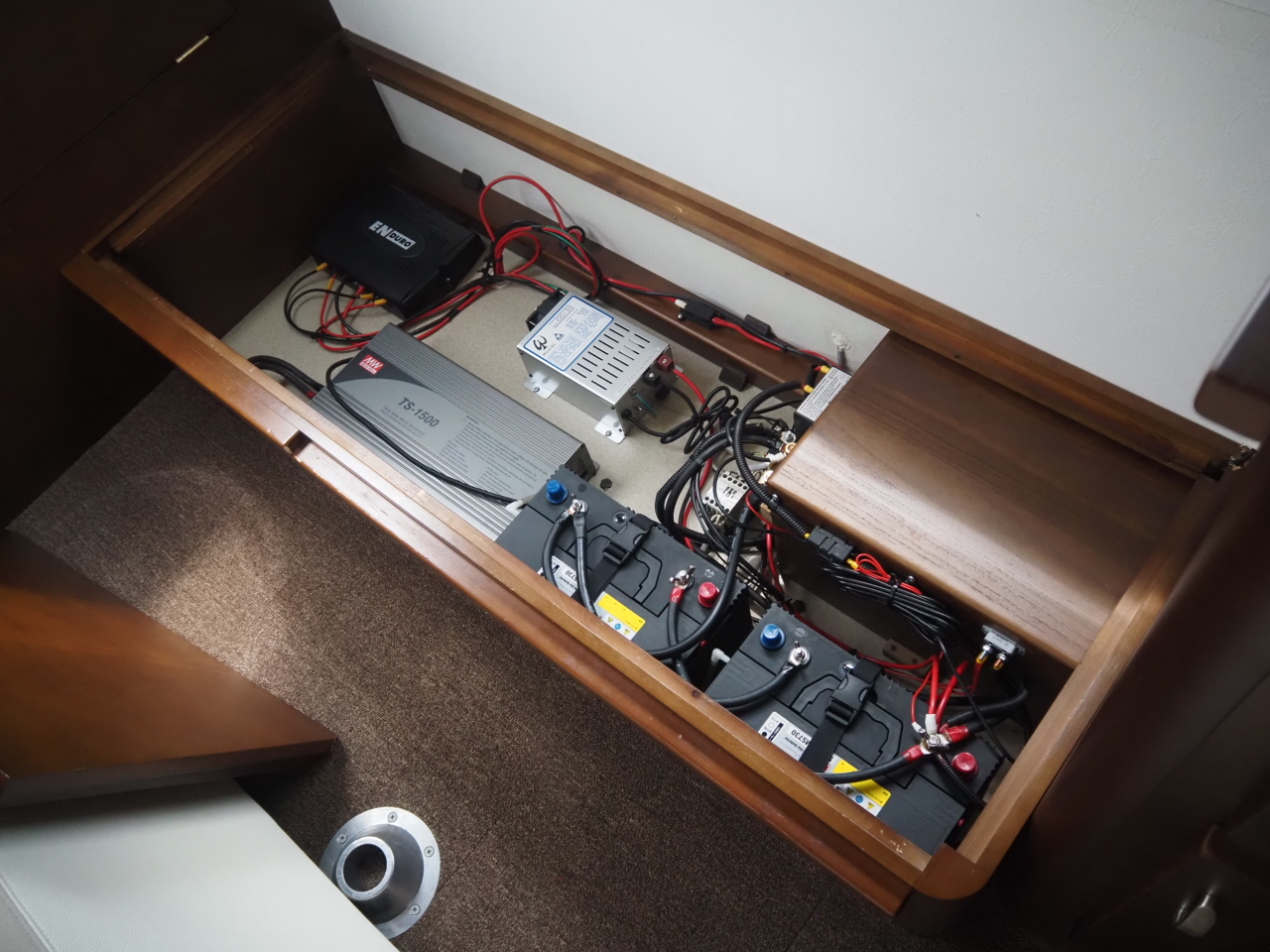キャンピングカー トレーラー ﾀｺｽ ﾐﾐｰ310 家庭用ｴｱｺﾝ ﾑｰﾊﾞｰ